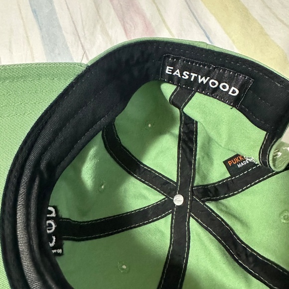 Green Baseball Cap “Icon” - Picture 2 of 3